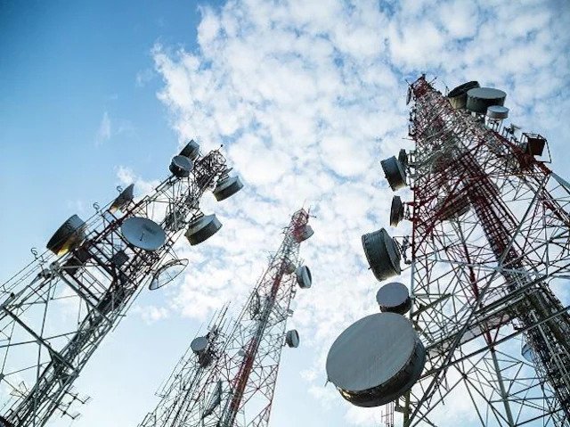 Adani planning to enter telecom spectrum race; to face Jio, Airtel: Report