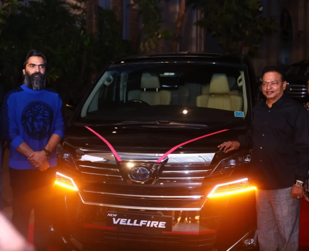 After the success of VTK, the producer gave a luxury car to actor Simbu..!