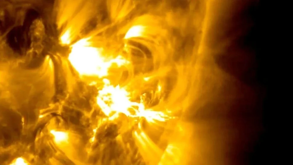 Powerful ‘X-class’ solar flare slams Earth, causes radio blackouts. There could be more.